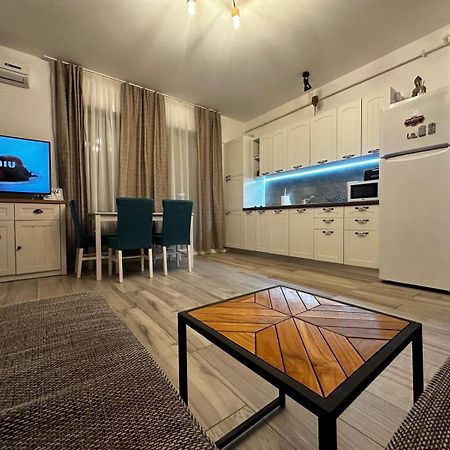 Best Apartment Mamaia Nord Năvodari Exteriör bild